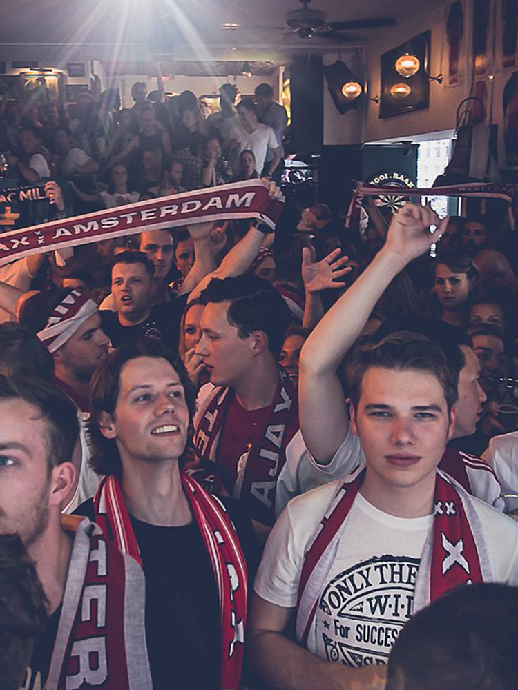 Sfeer impressie tapmarin met Ajax